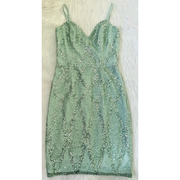 Dress the Population Dresses & Skirts - Dress the Population Green Sequin Dress 💚